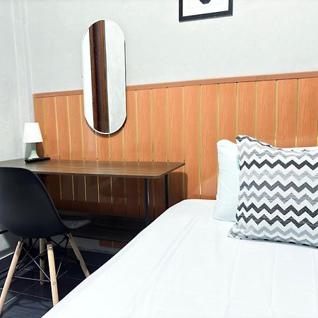 Jogja Day Inn Yogyakarta Eksteriør bilde