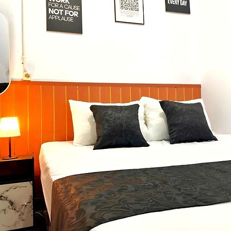 Jogja Day Inn Yogyakarta Eksteriør bilde