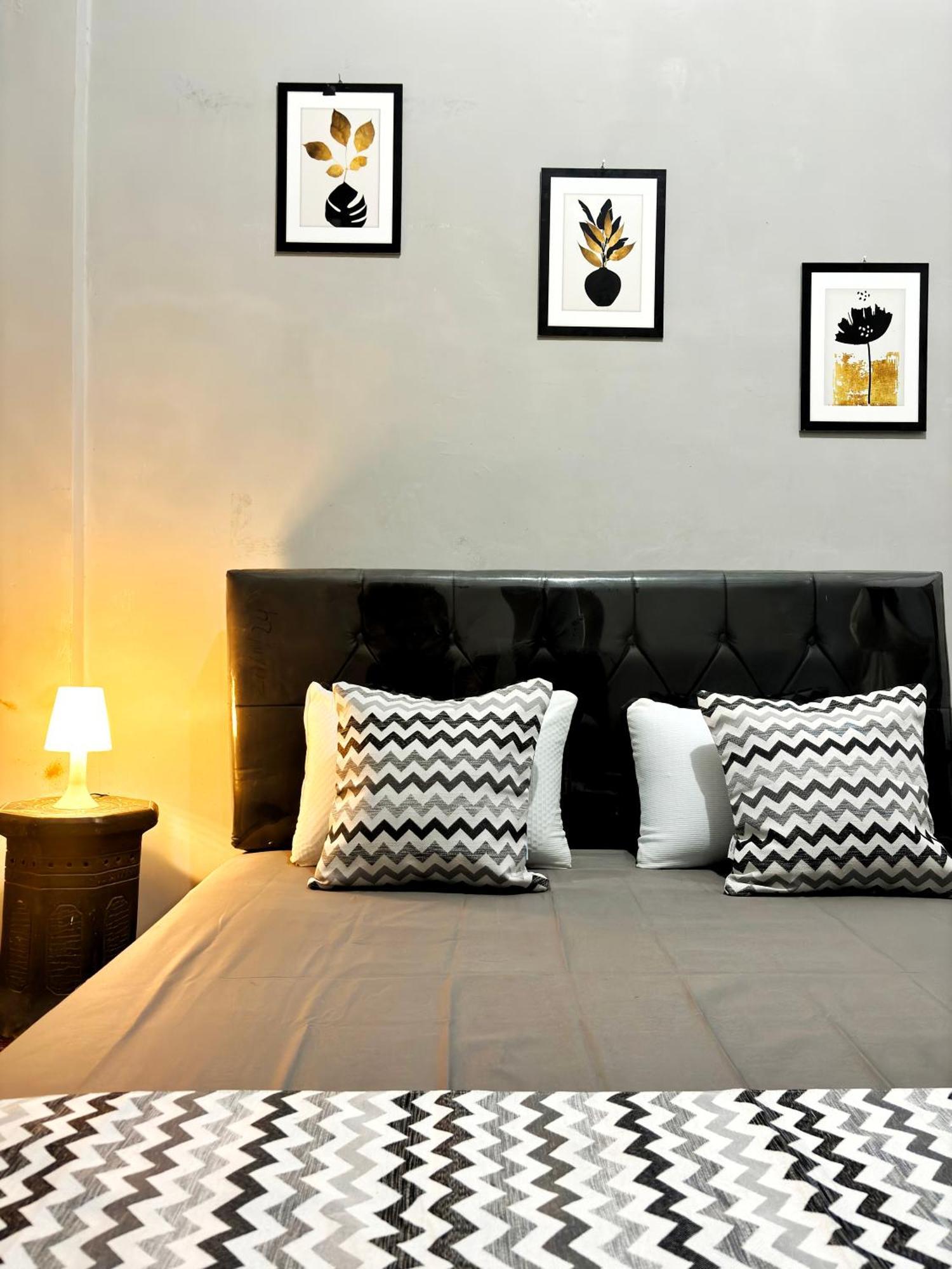 Jogja Day Inn Yogyakarta Eksteriør bilde
