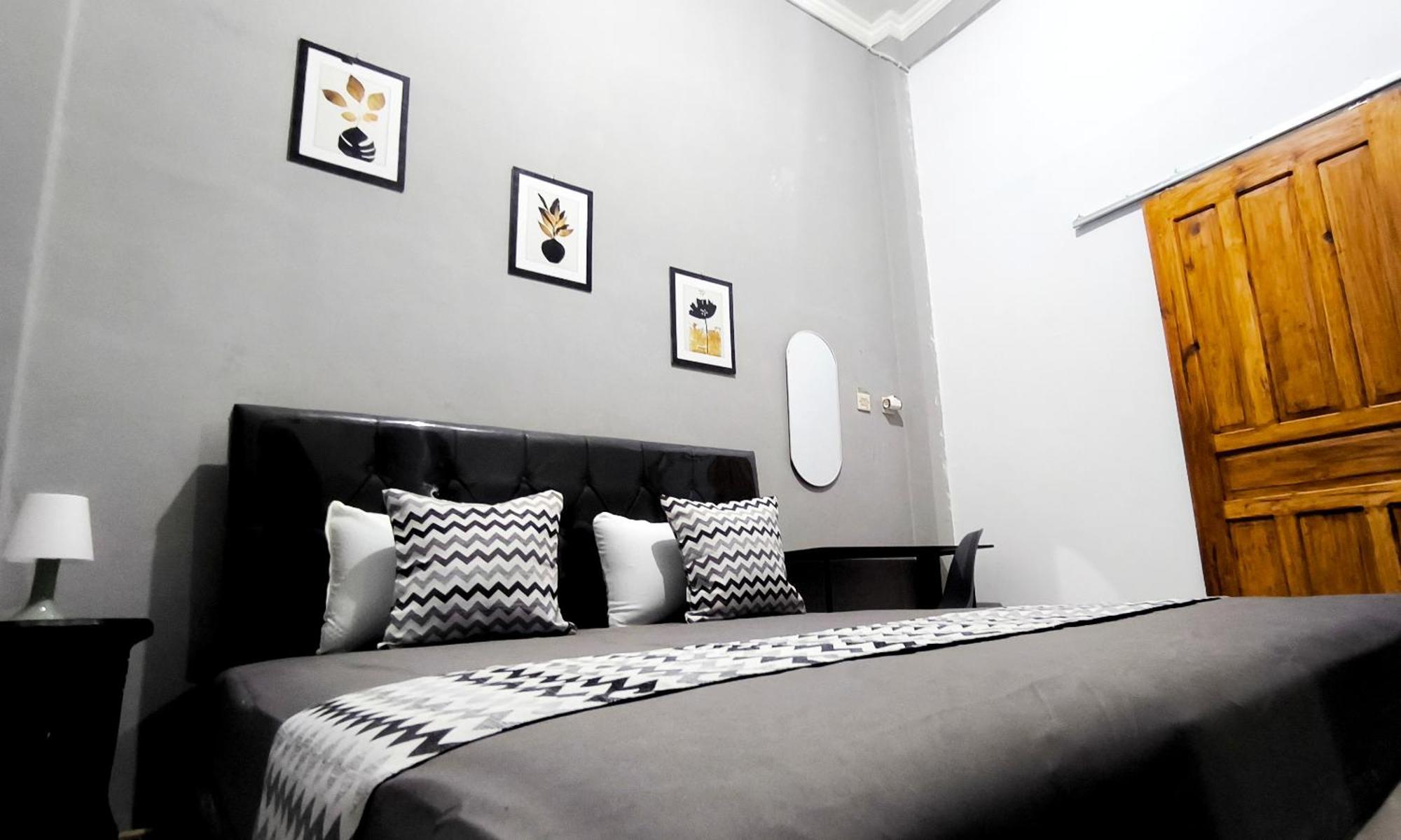 Jogja Day Inn Yogyakarta Eksteriør bilde