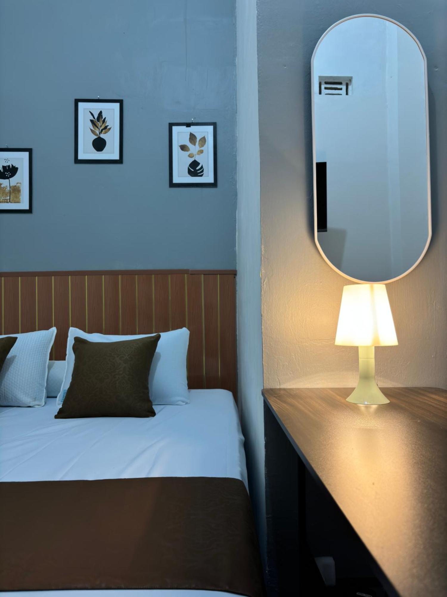 Jogja Day Inn Yogyakarta Eksteriør bilde