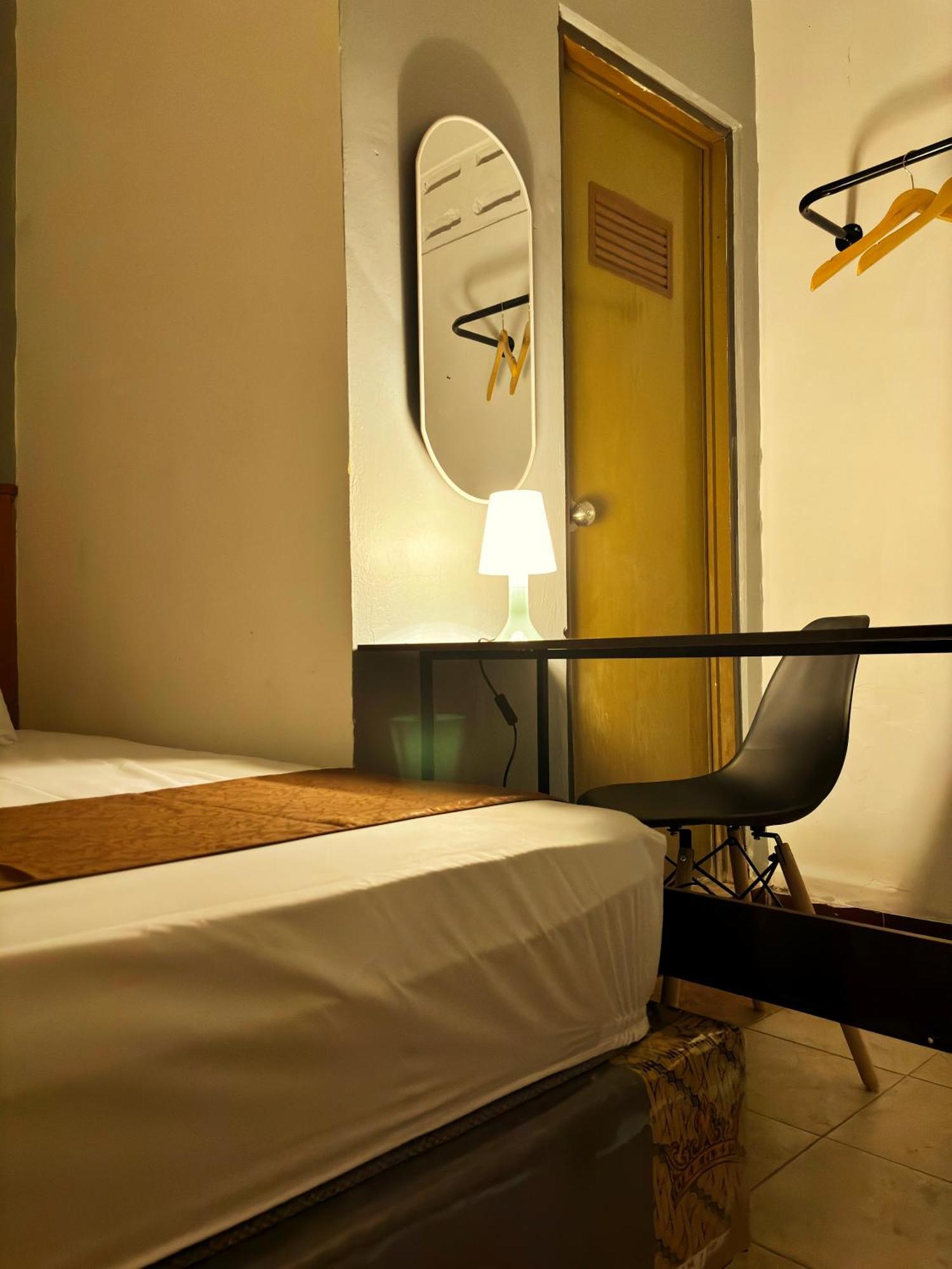 Jogja Day Inn Yogyakarta Eksteriør bilde