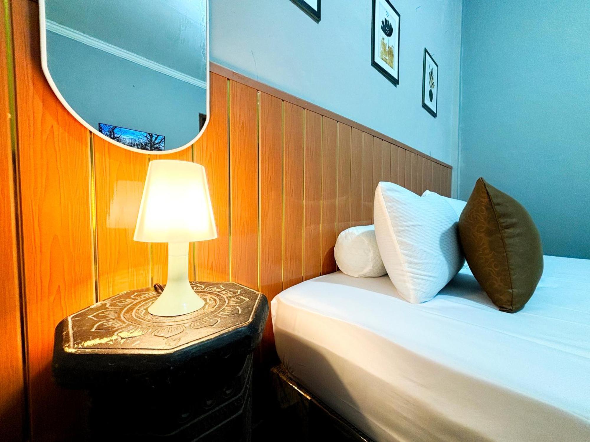 Jogja Day Inn Yogyakarta Eksteriør bilde