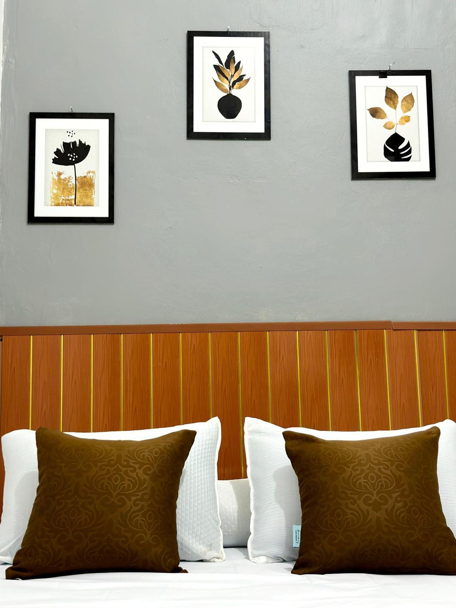 Jogja Day Inn Yogyakarta Eksteriør bilde
