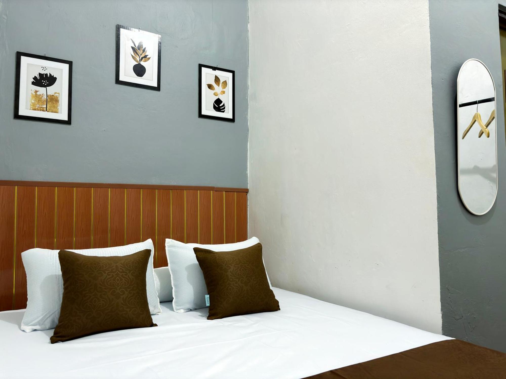 Jogja Day Inn Yogyakarta Eksteriør bilde