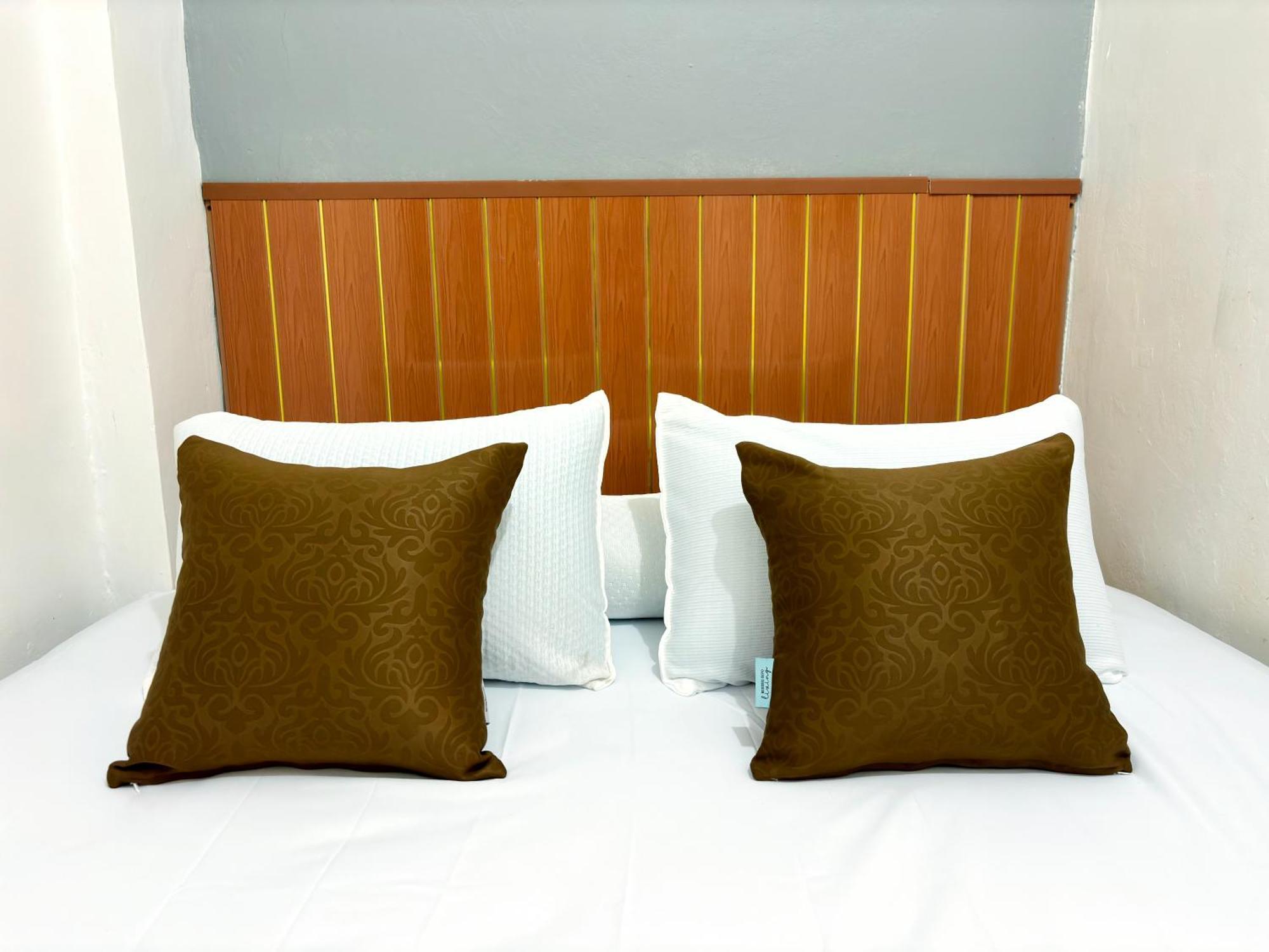 Jogja Day Inn Yogyakarta Eksteriør bilde