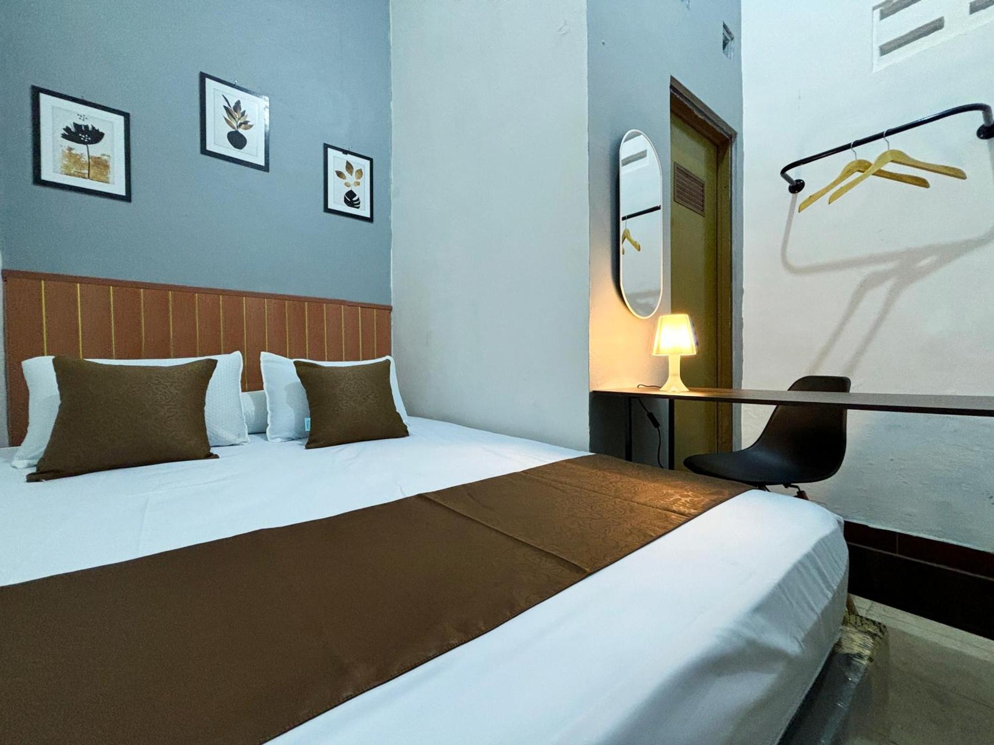 Jogja Day Inn Yogyakarta Eksteriør bilde