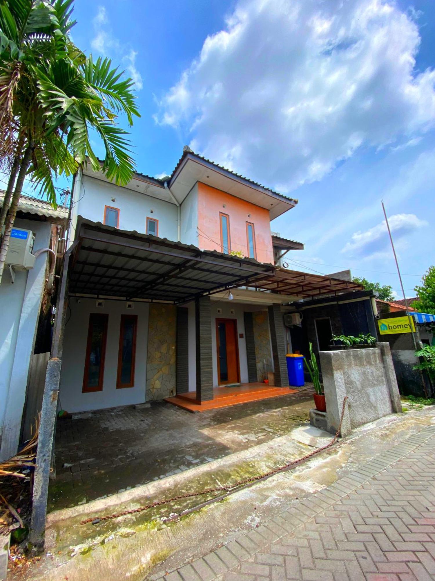 Jogja Day Inn Yogyakarta Eksteriør bilde