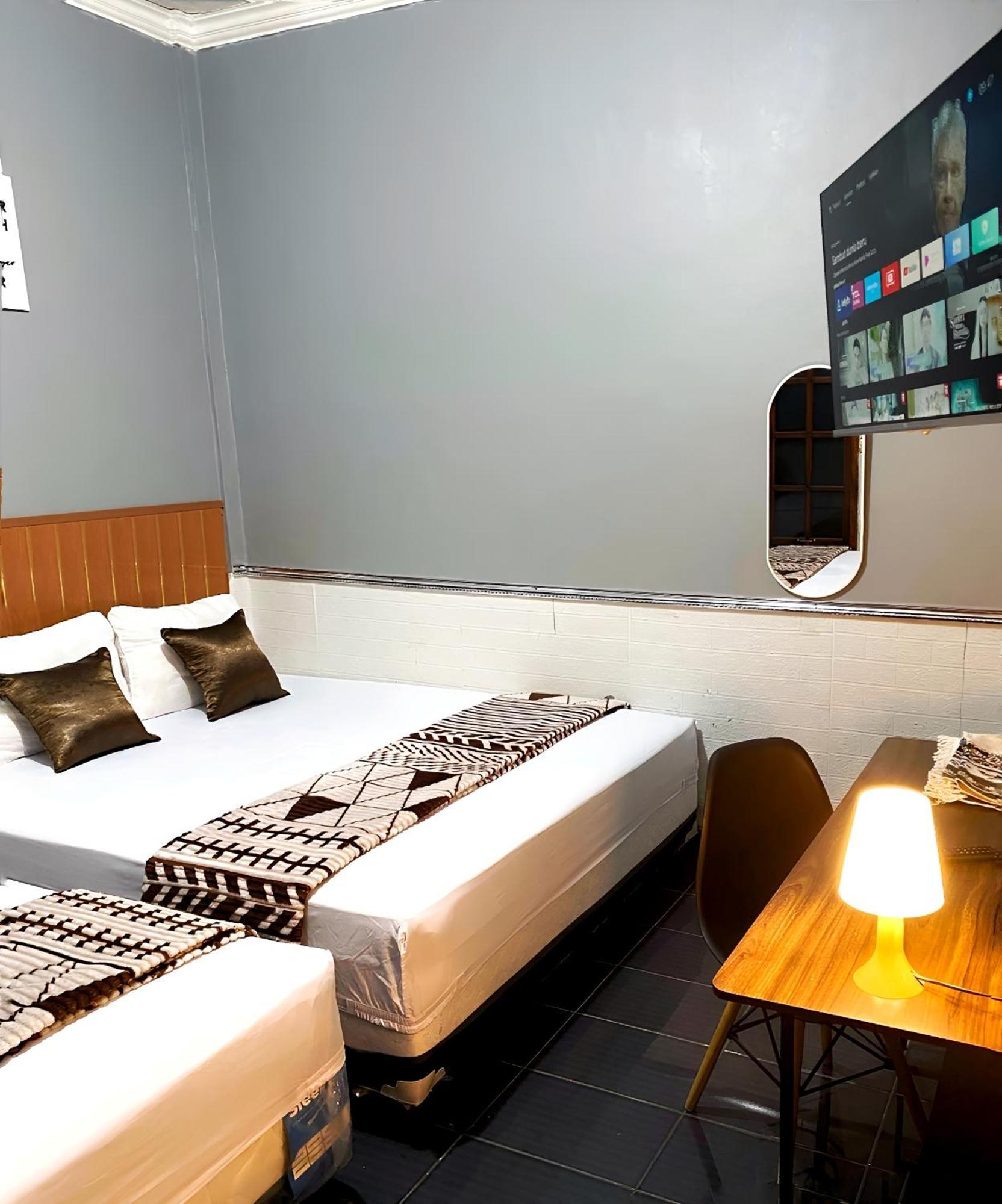 Jogja Day Inn Yogyakarta Eksteriør bilde