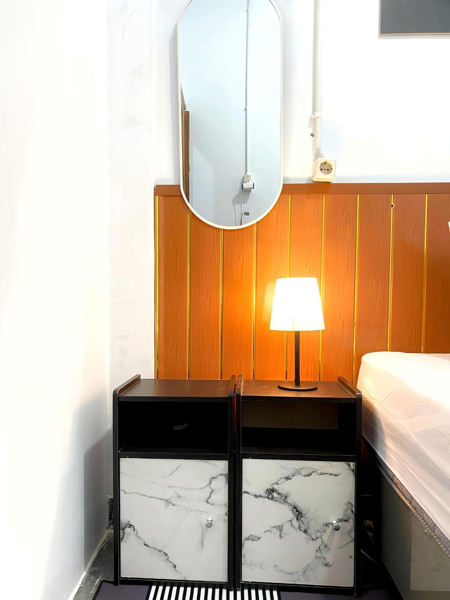 Jogja Day Inn Yogyakarta Eksteriør bilde